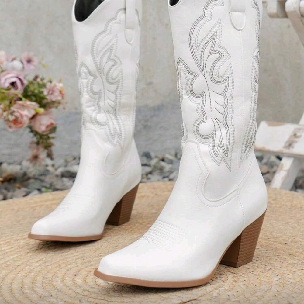 SHEIN White Western Heeled Boots